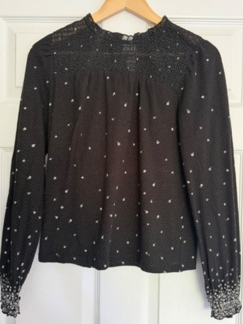 Lucky Brand Black Ruffle Sleeve Top Size Small